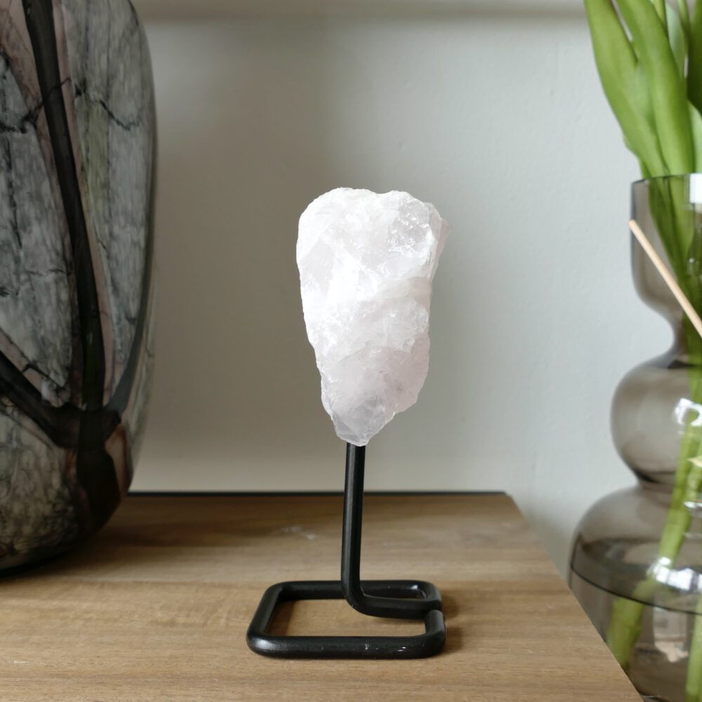 rozenkwarts ruw op standaard