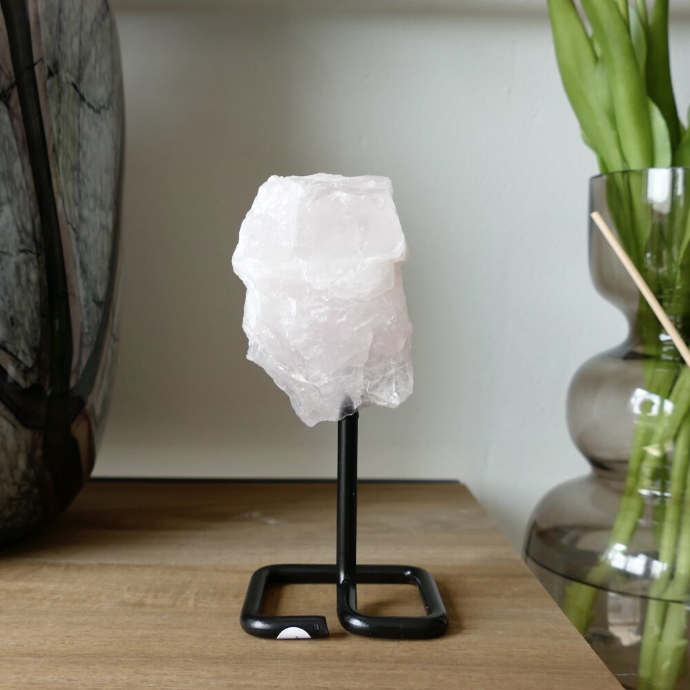 rozenkwarts ruw op standaard
