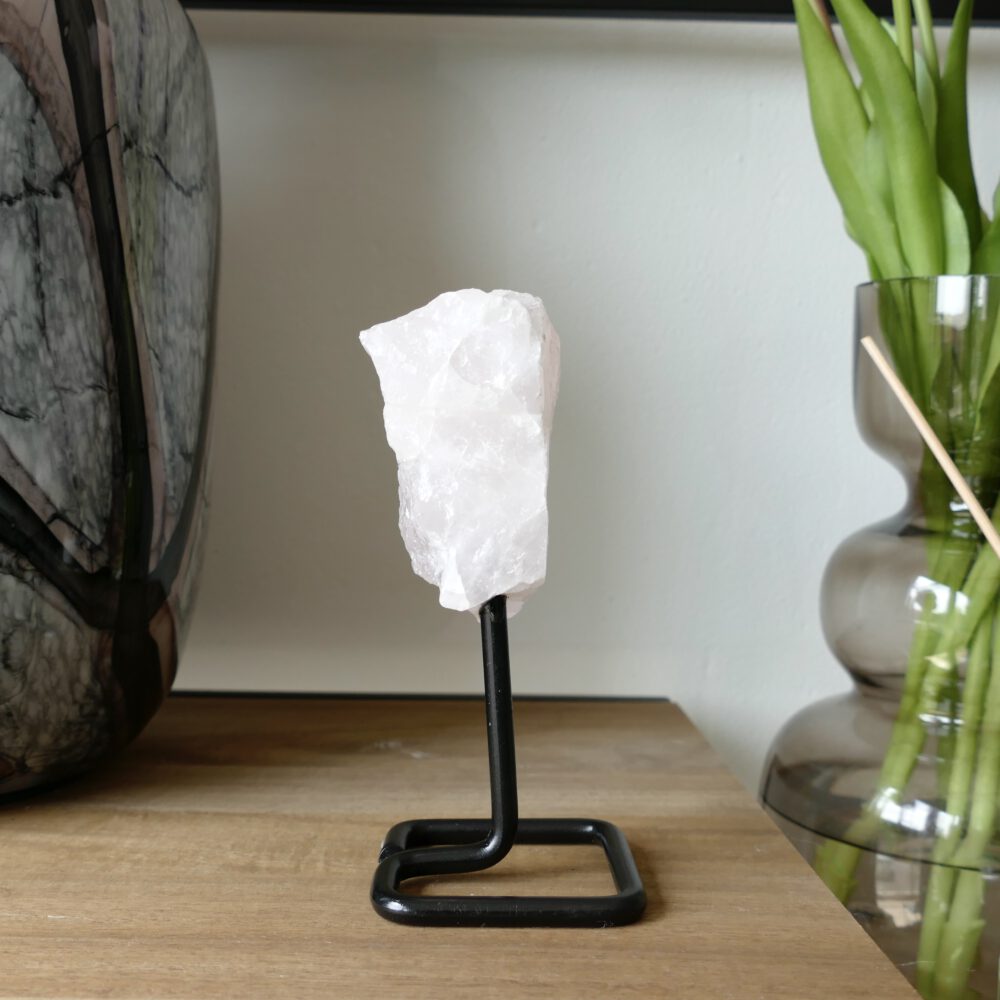 rozenkwarts ruw op standaard