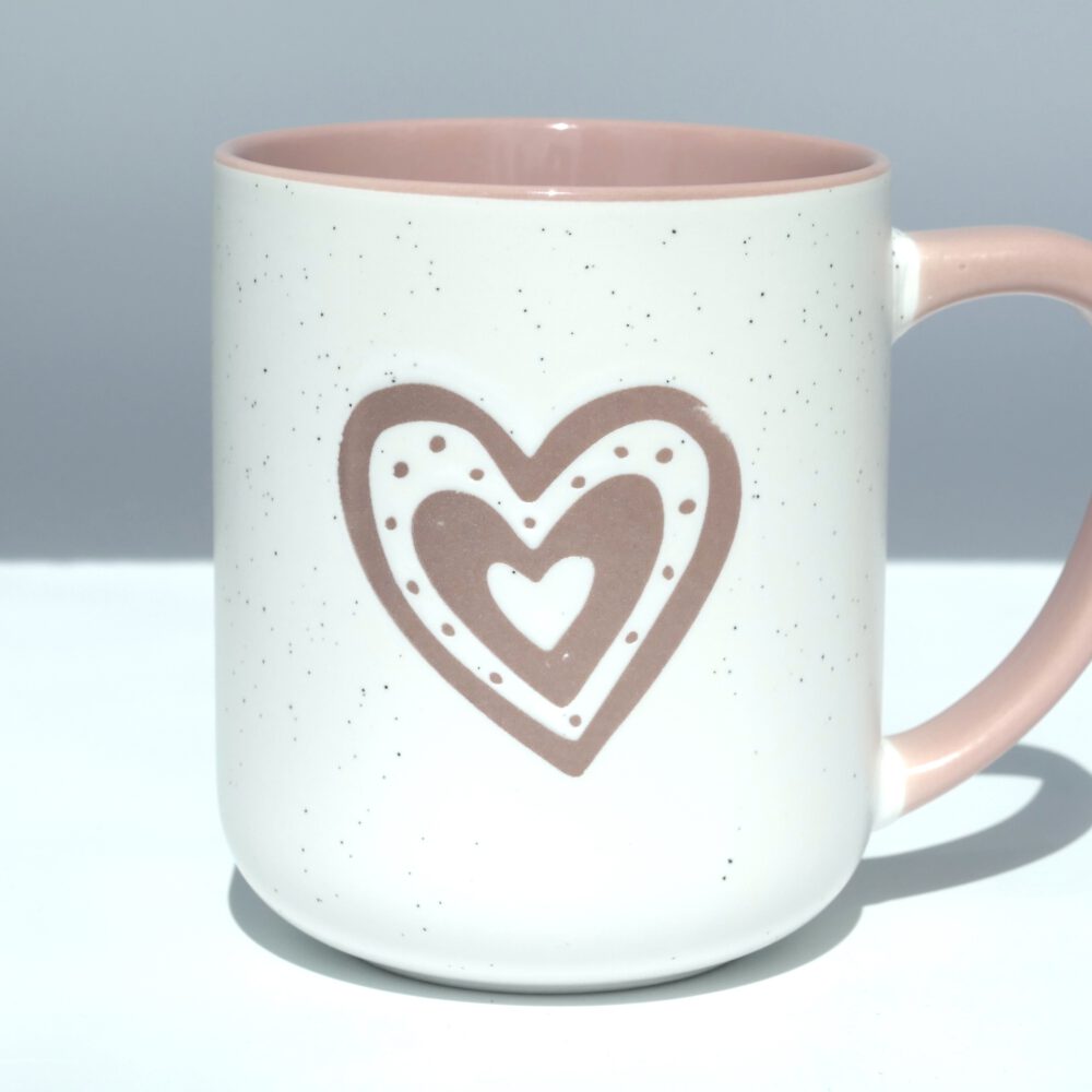 mok beker thee water koffie roze hartje