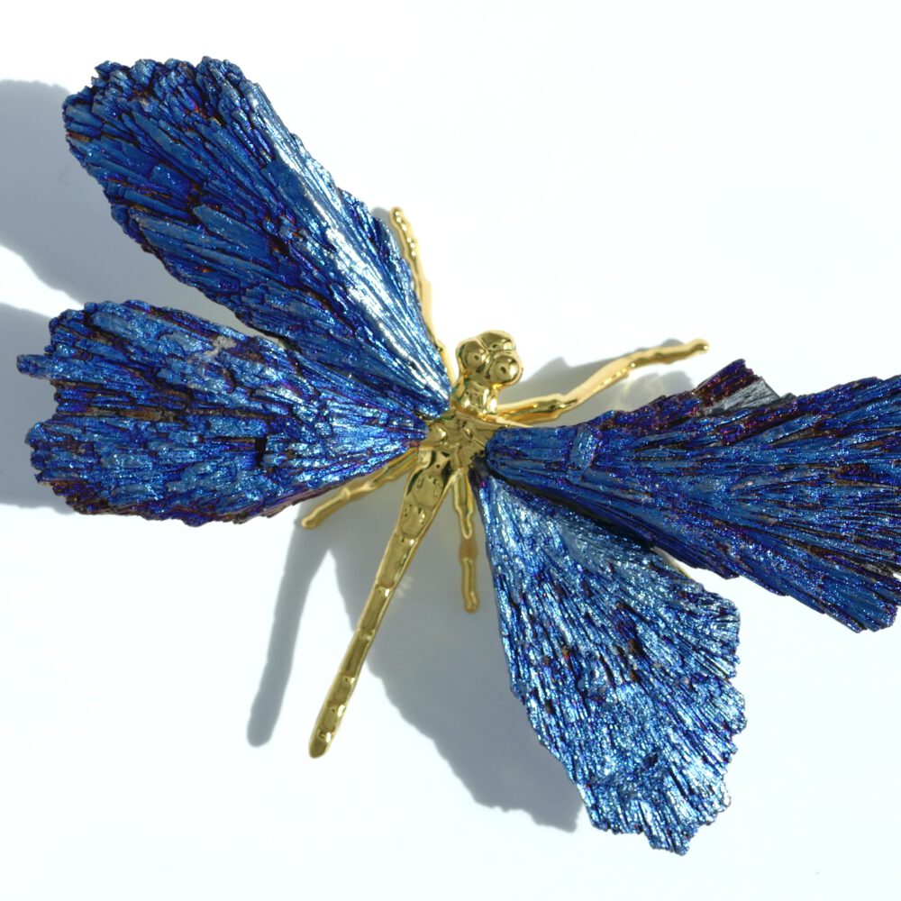 kyaniet titanium libelle spiritueel goud
